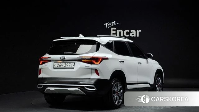 Kia Seltos 2019 Белый из Кореи