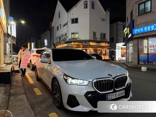 BMW 5 Series (G60) 2024 Белый из Кореи