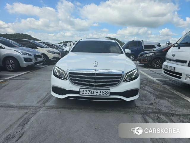 Mercedes-Benz E-Class W213 2020 Белый из Кореи