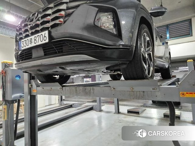 Hyundai Tucson (NX4) 2023 Серый из Кореи