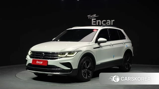 Volkswagen Tiguan second Generation 2023 Белый из Кореи