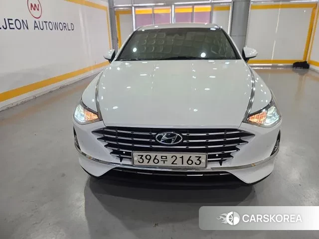 Hyundai Sonata (DN8) 2019 Белый из Кореи
