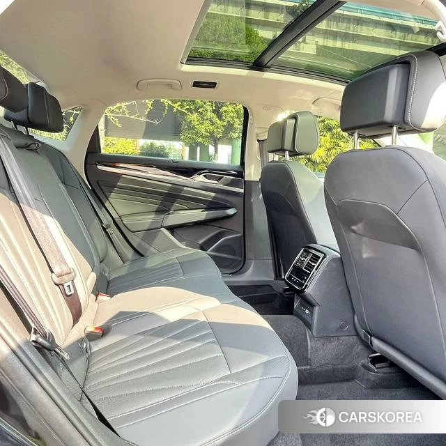 Volkswagen Passat 2025 Черный из Китая