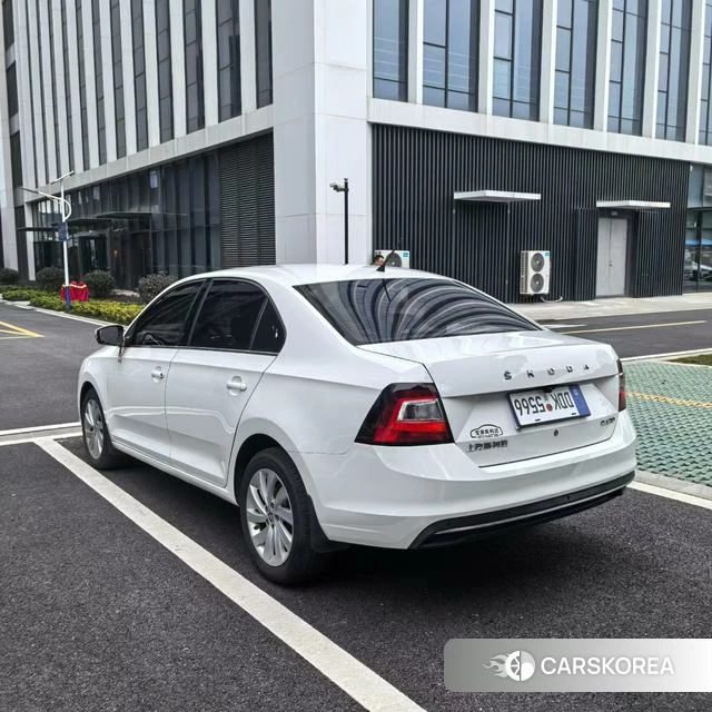 Skoda Xin Rui 2019 Белый из Китая