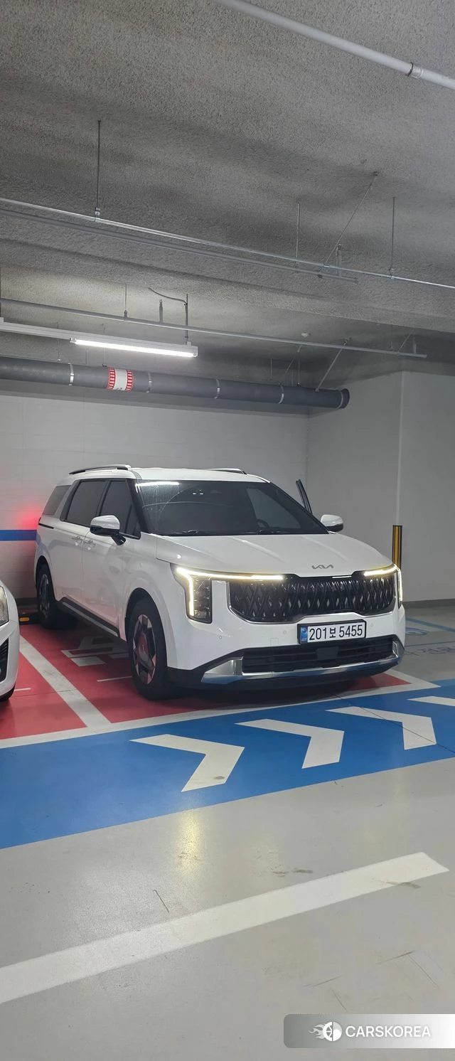 Kia The New Carnival 4th Generation 2024 Белый из Кореи