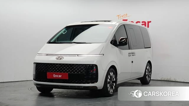 Hyundai Staria 2022 Белый из Кореи