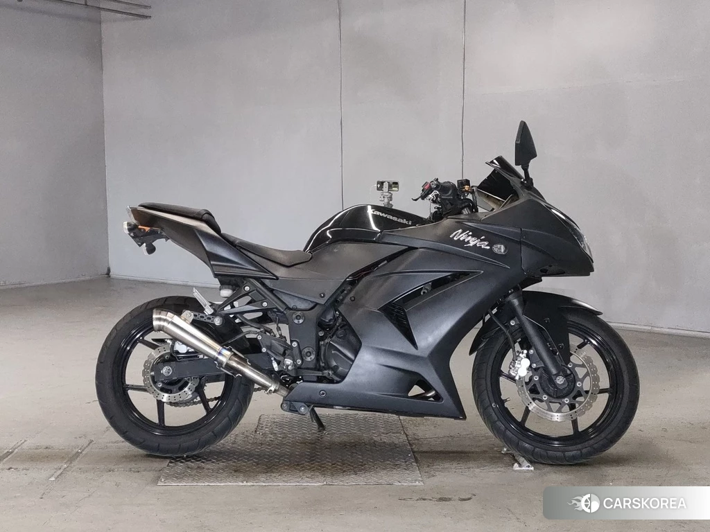 Проданный Kawasaki NINJA 250R id 4162817 из Японии