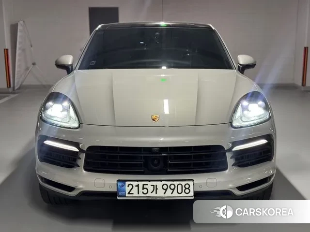 Porsche Cayenne (PO536) 2022 Жемчужный цвет из Кореи