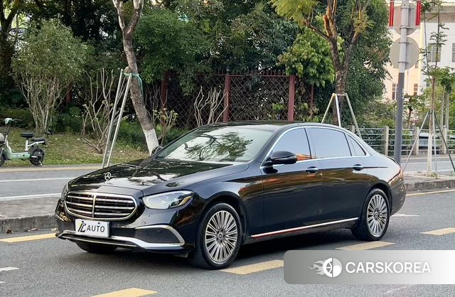 Mercedes-Benz E-class 2022 Черный из Китая