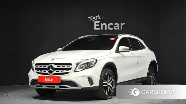Mercedes-Benz GLA-Class X156 2018 Белый из Кореи