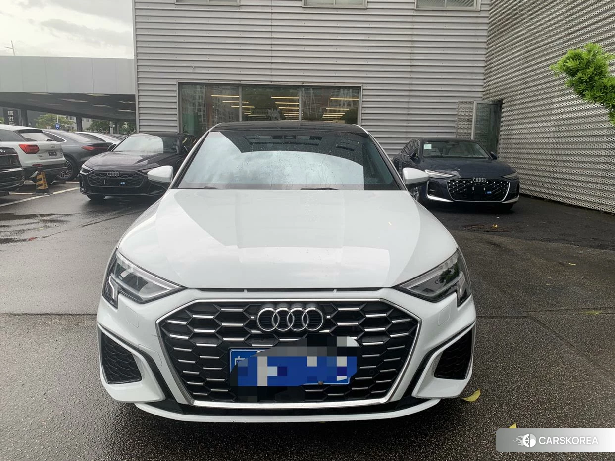 Audi A3 2023 Белый из Китая