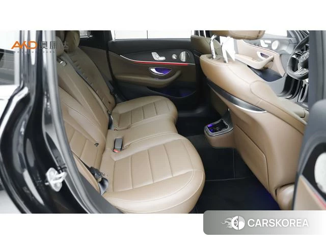 Mercedes-Benz E-class 2022 Черный из Китая