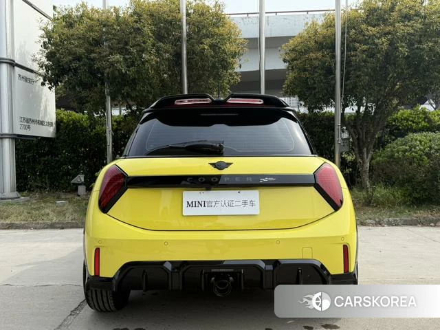 MINI JCW 2026 Желтый из Китая