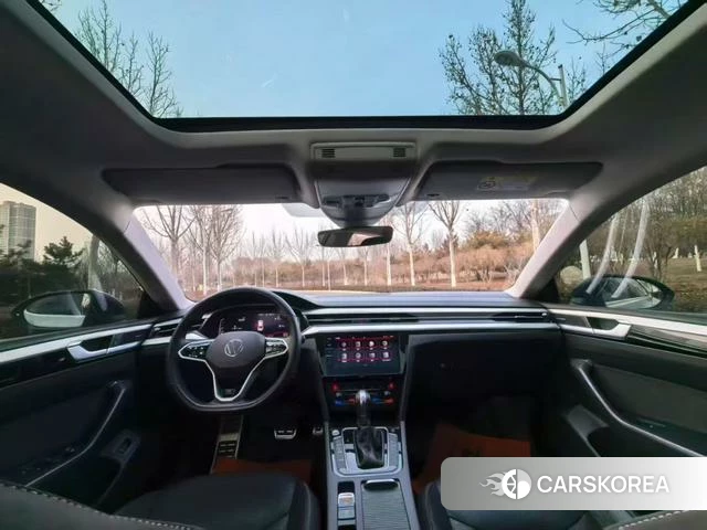 Volkswagen CC 2023 Белый из Китая