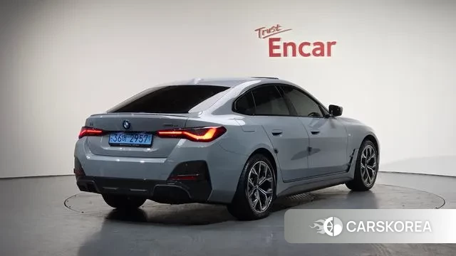 BMW i4 2023 Серебристо-серый из Кореи