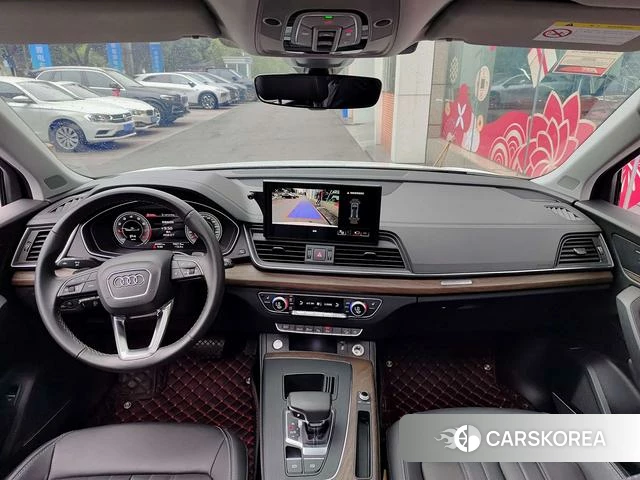 Audi Q5L 2022 Белый из Китая