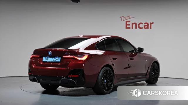 BMW i4 2023 Оранжевый из Кореи
