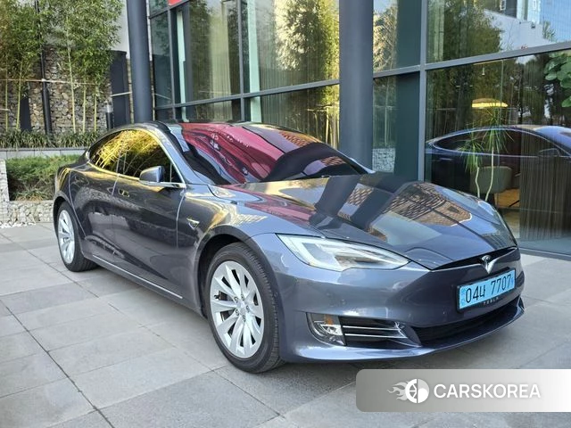 Tesla Model S 2020 Серый из Кореи