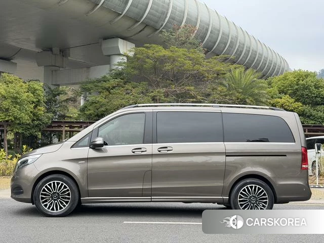 Mercedes-Benz V-class 2018 Коричневый из Китая