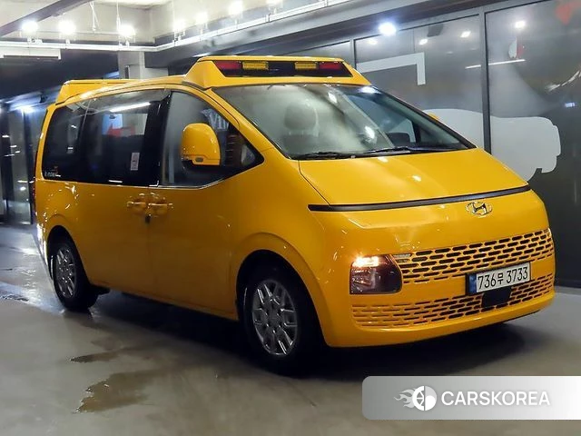 Hyundai Staria 2024 Желтый из Кореи