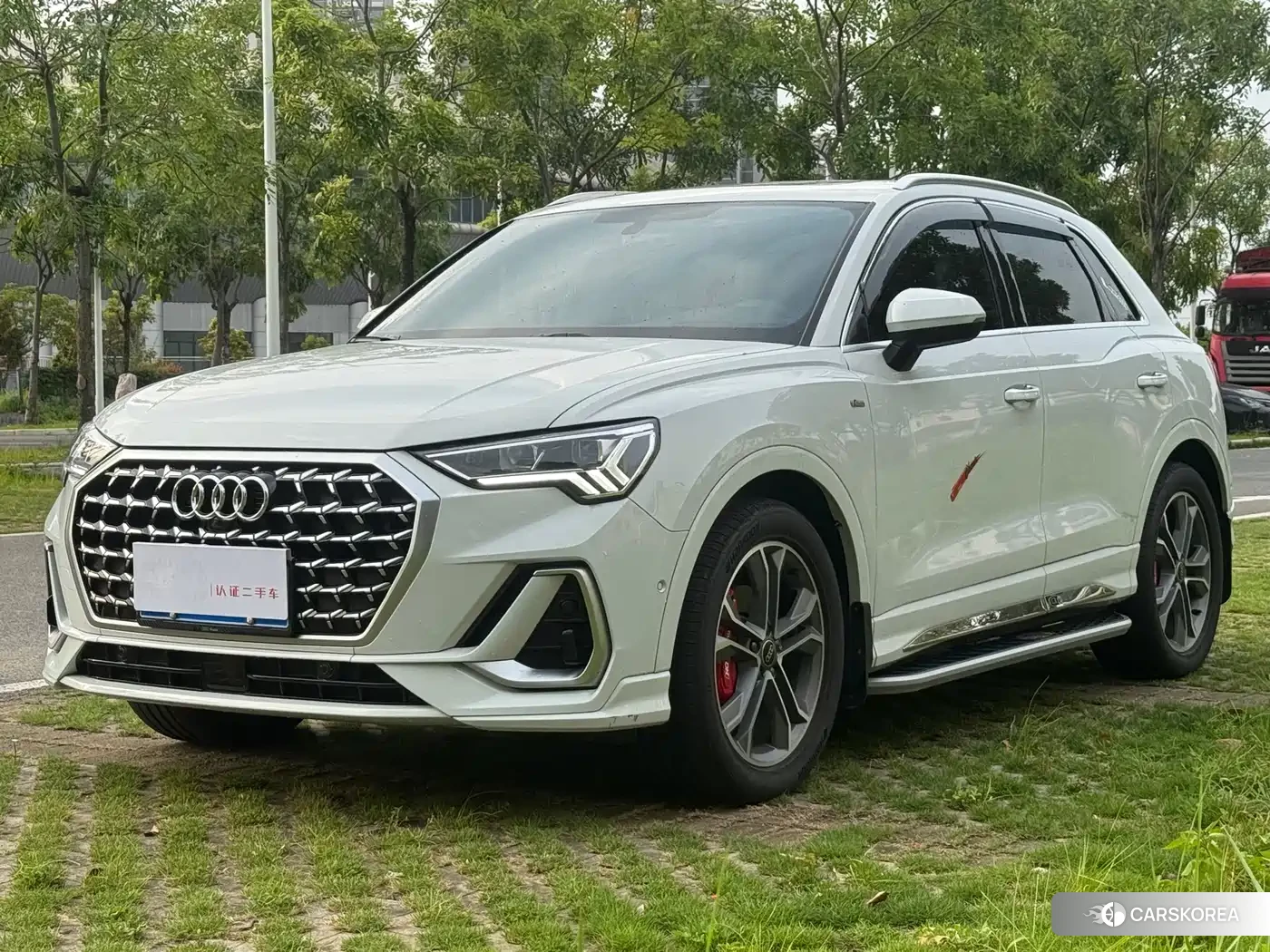 Audi Q3 2025 Белый из Китая