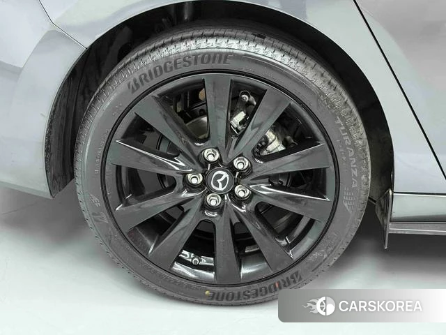 Mazda 3 Angkesaila 2024 Черный из Китая