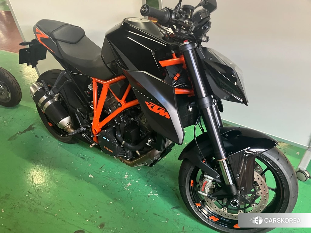 Проданный KTM 1290 SUPER DUKE R 2016 из Японии