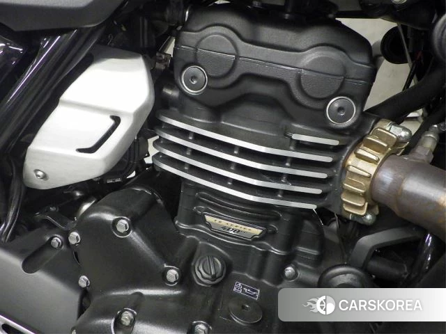 Engine photo