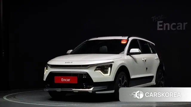 Kia Di Ol Nu Niro 2022 Белый из Кореи