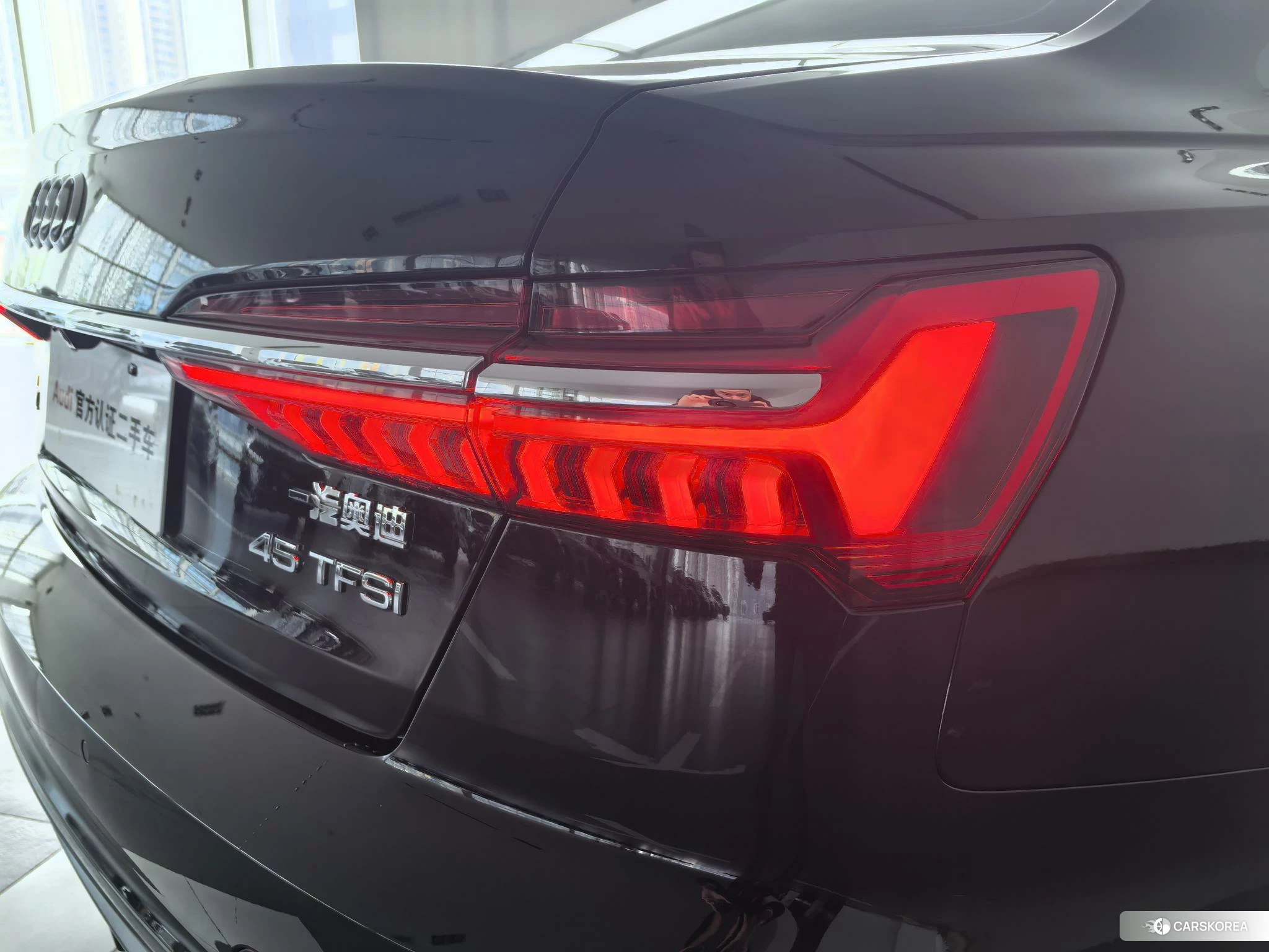 Audi A6L 2020 Черный из Китая