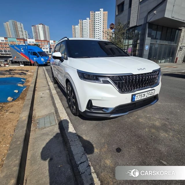 Kia Carnival 4th generation 2023 Белый из Кореи