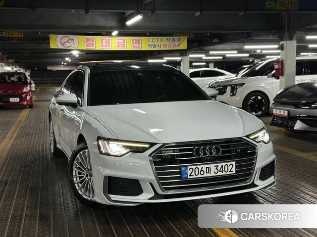 Audi A6 (C8) 2021 Белый из Кореи