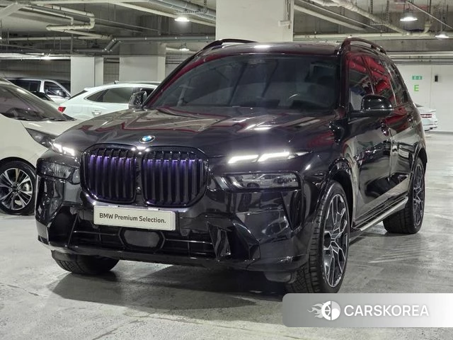 BMW X7 (G07) 2024 Черный из Кореи