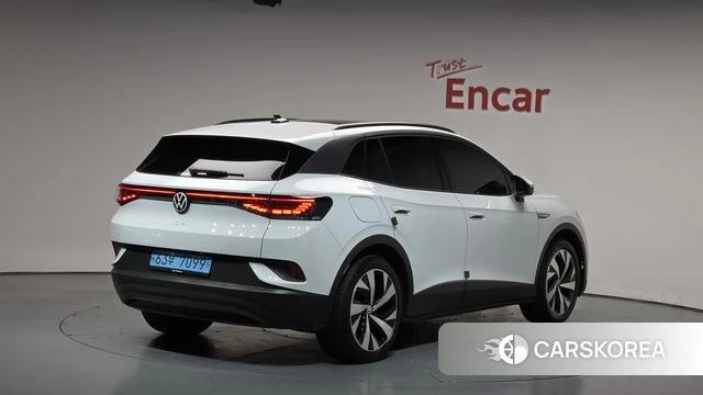 Volkswagen ID.4 2023 Белый из Кореи