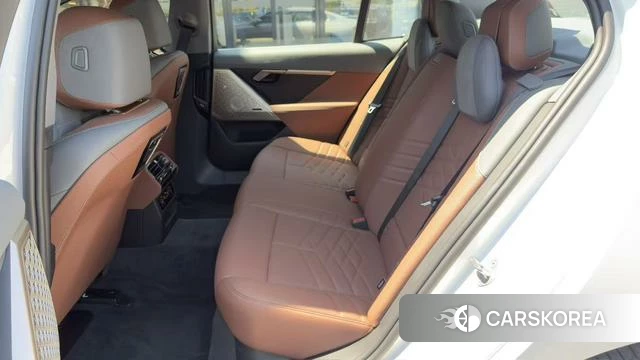 BMW 5 series 2025 Белый из Китая