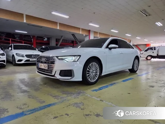 Audi A6 (C8) 2020 Белый из Кореи