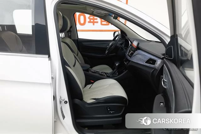 Baojun 730 2018 Белый из Китая