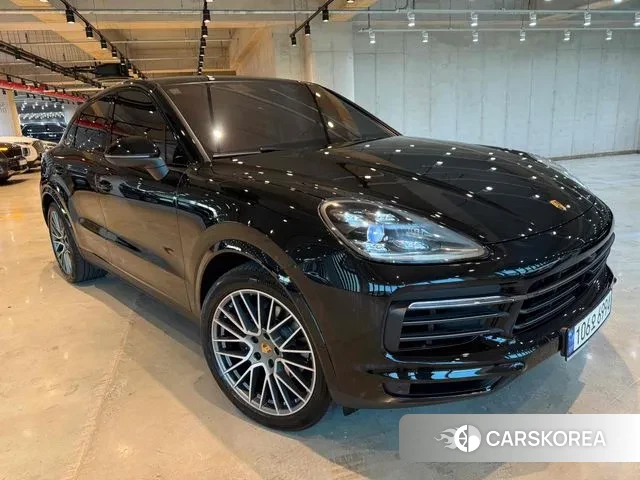 Porsche Cayenne (PO536) 2023 Черный из Кореи