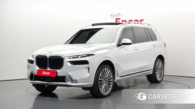 BMW X7 (G07) 2023 Белый из Кореи