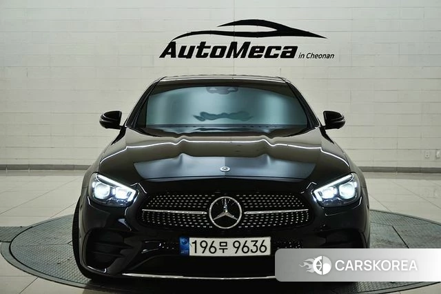 Mercedes-Benz E-Class W213 2021 Черный из Кореи