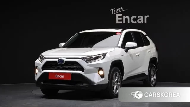 Toyota RAV4 5th Generation 2021 Белый из Кореи