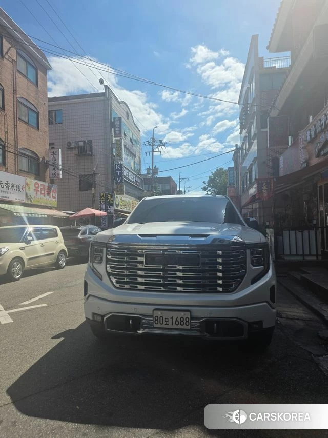 GMC Sierra 2024 Белый из Кореи