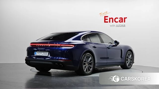 Porsche Panamera (976) 2024 Синий из Кореи