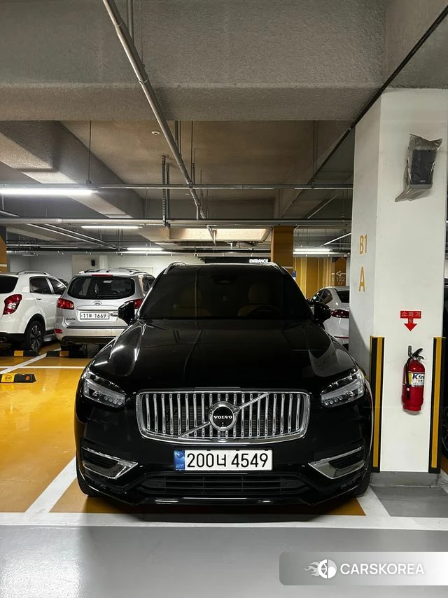 Volvo XC90 second Generation 2023 Черный из Кореи