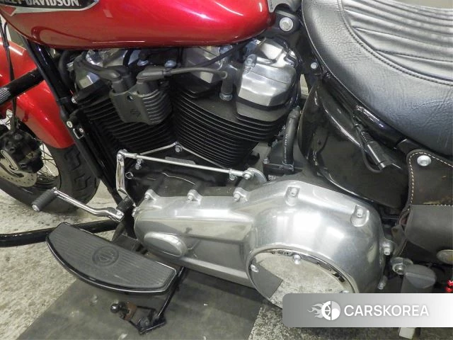 Engine photo