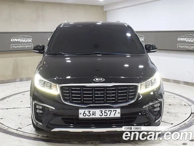 Kia The New Carnival 2018 Черный из Кореи