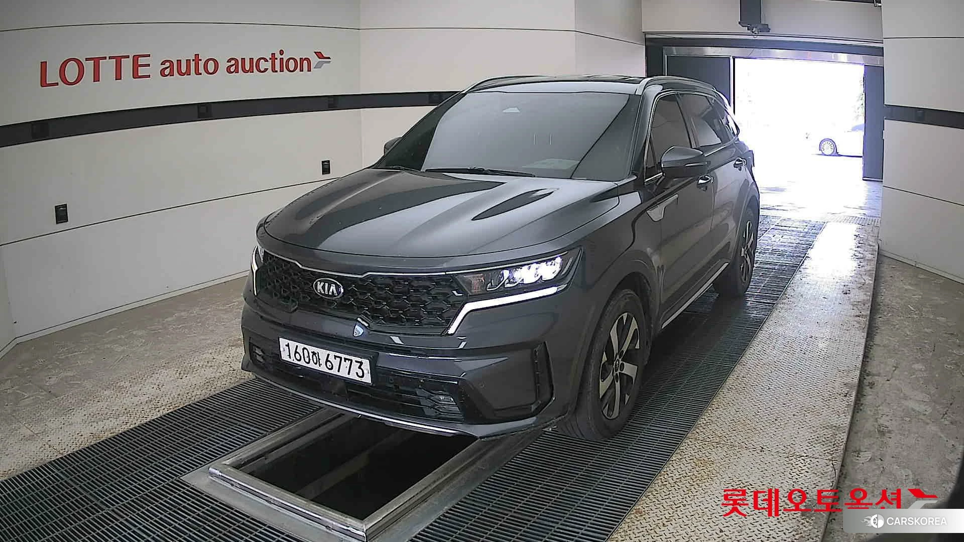 Kia Sorento 2021 Platinium Graphite из Кореи