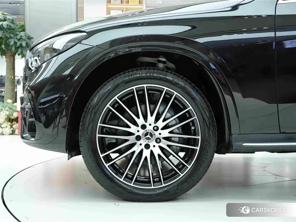 Mercedes-Benz GLC 2024 Черный из Китая