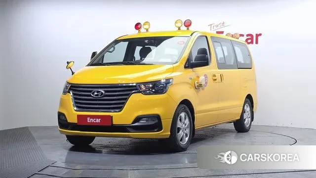 Hyundai The New Grand Starex 2018 Желтый из Кореи