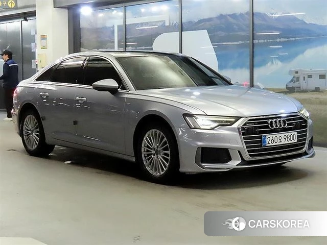 Audi A6 (C8) 2020 Серебряный из Кореи